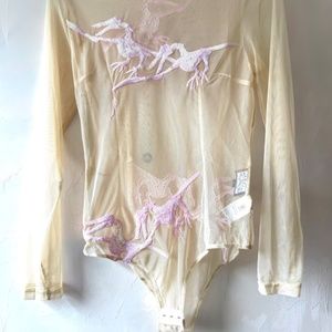 Mukzin embroidery bodysuit